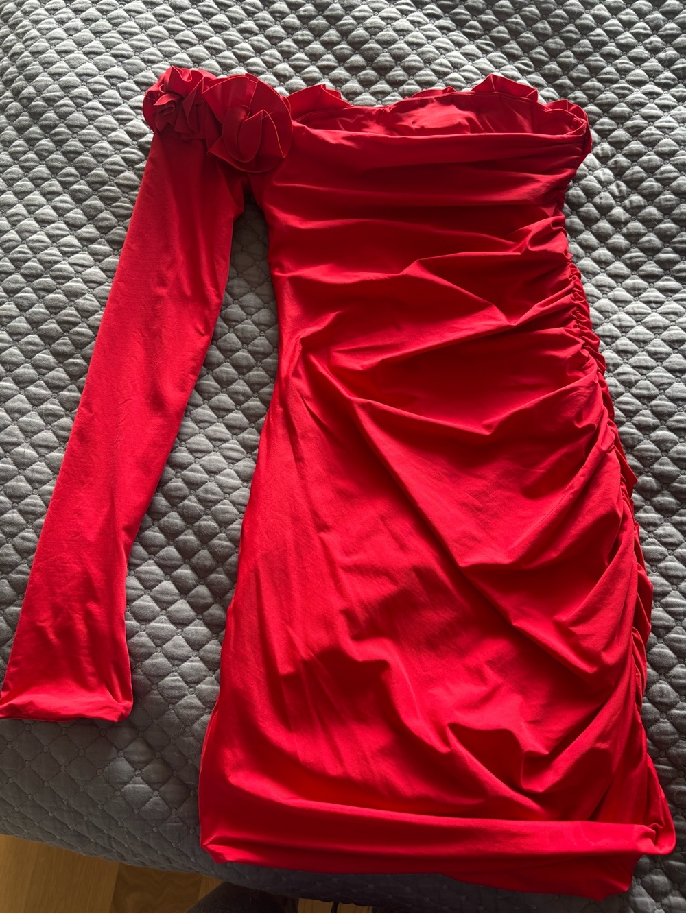 Asymmetrical One-Shoulder Red Ruffle Bodycon Dress - Picture 3 of 4